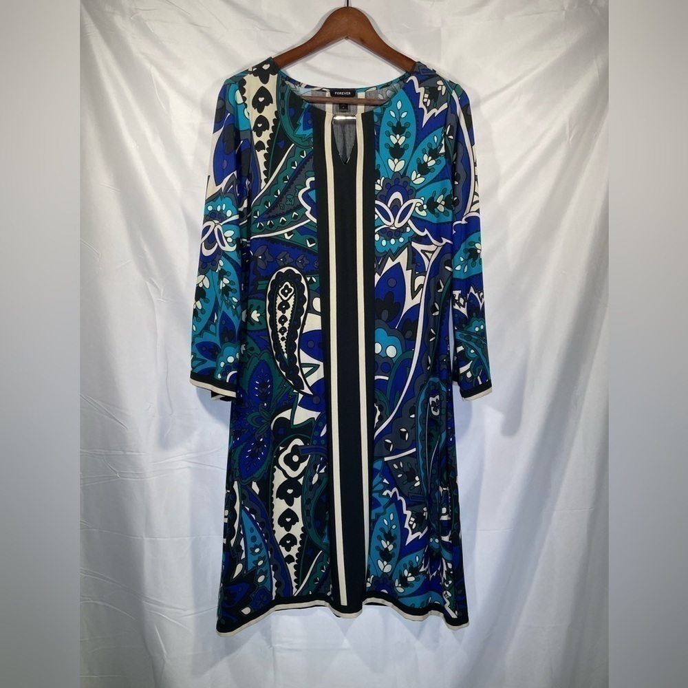 Forever Dress Paisley Print Womens Three Quarter Sleeve Flowy Floral Size Medium